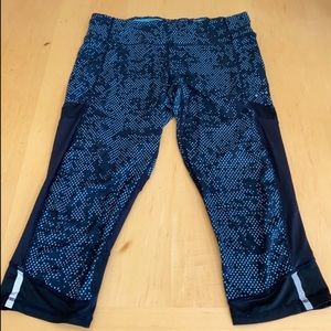 3/$30 Champion Mesh Cutout Cropped Leggings